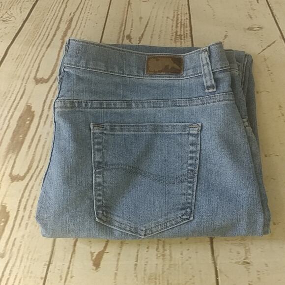 Lee Relaxed Fit At The Waist Jeans Blue Size 18 - Picture 1 of 7